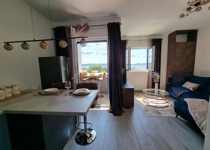 Lejlighed Beautifull Bell With Balcony And Sea View In