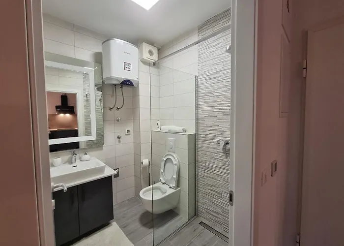 Beautifull Bell With Balcony And Sea View In דירה